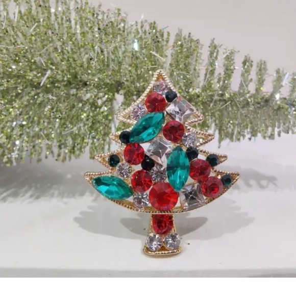 Diamante Christmas Tree Brooch – Festive Sparkle - Picture 2 of 5